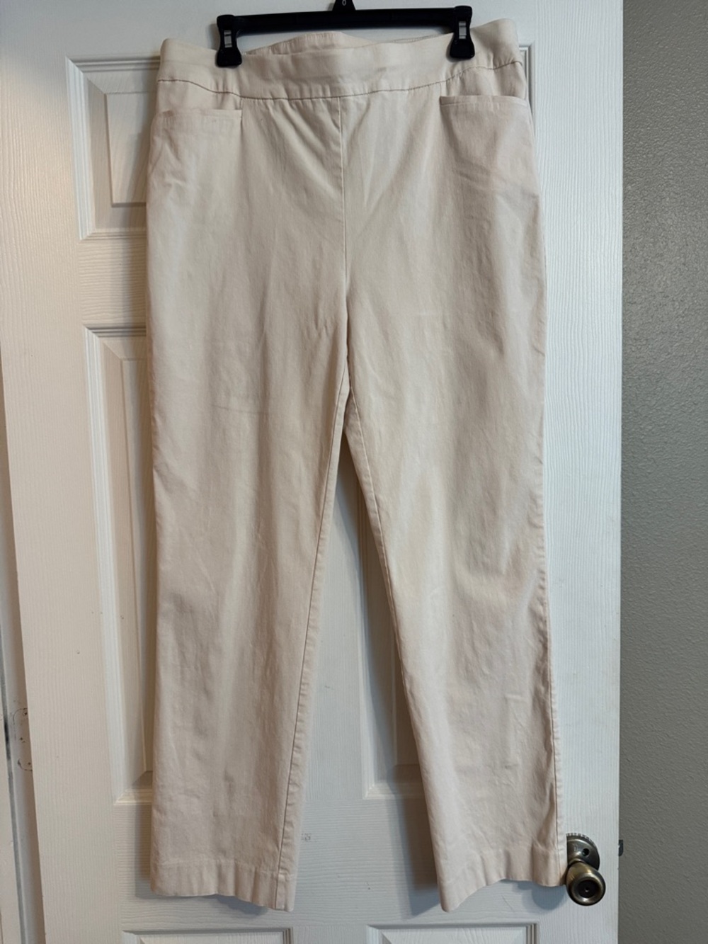 Chico's Straight Leg Pants in Light Beige